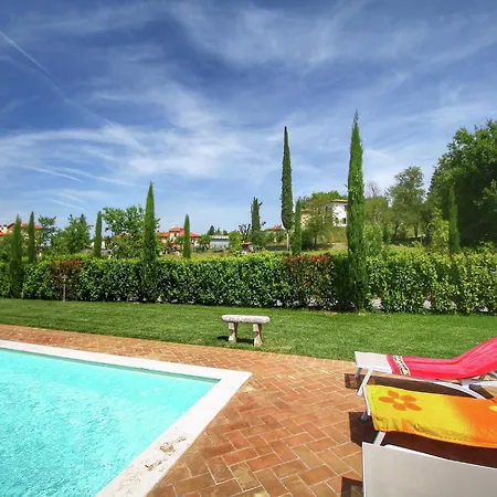 Tuscan Retreat With Pool *