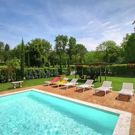 Tuscan Retreat With Pool * Lucignano